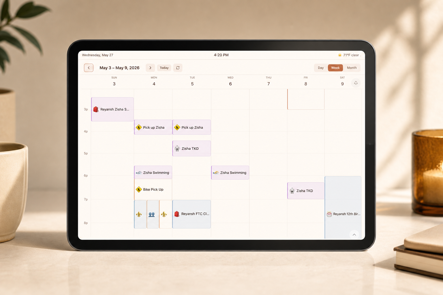 FamGlow family calendar